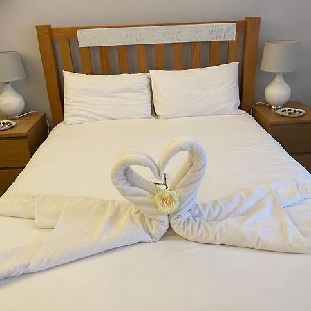 Bournemouth Hot Tub & Sauna Holiday Let Екстериор снимка