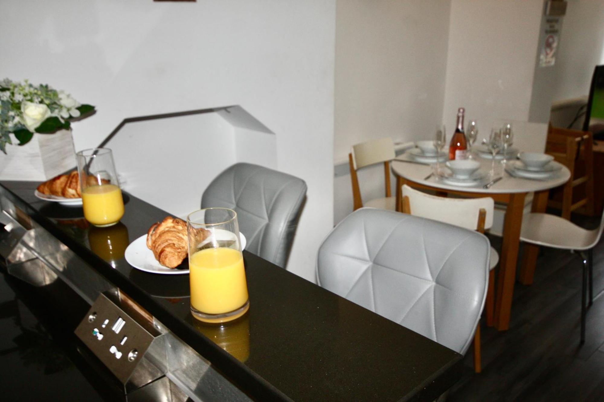 Bournemouth Hot Tub & Sauna Holiday Let Екстериор снимка