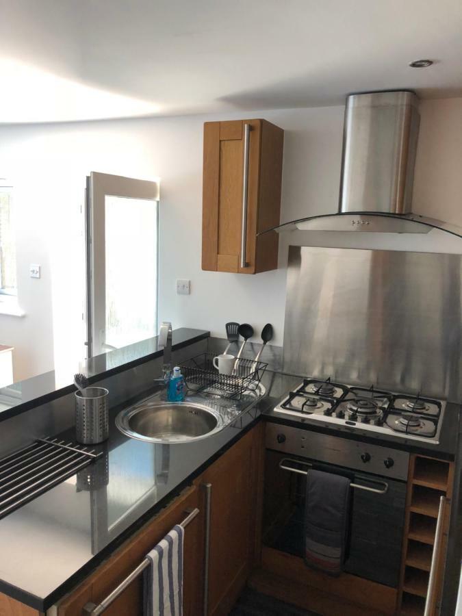 Bournemouth Hot Tub & Sauna Holiday Let Екстериор снимка