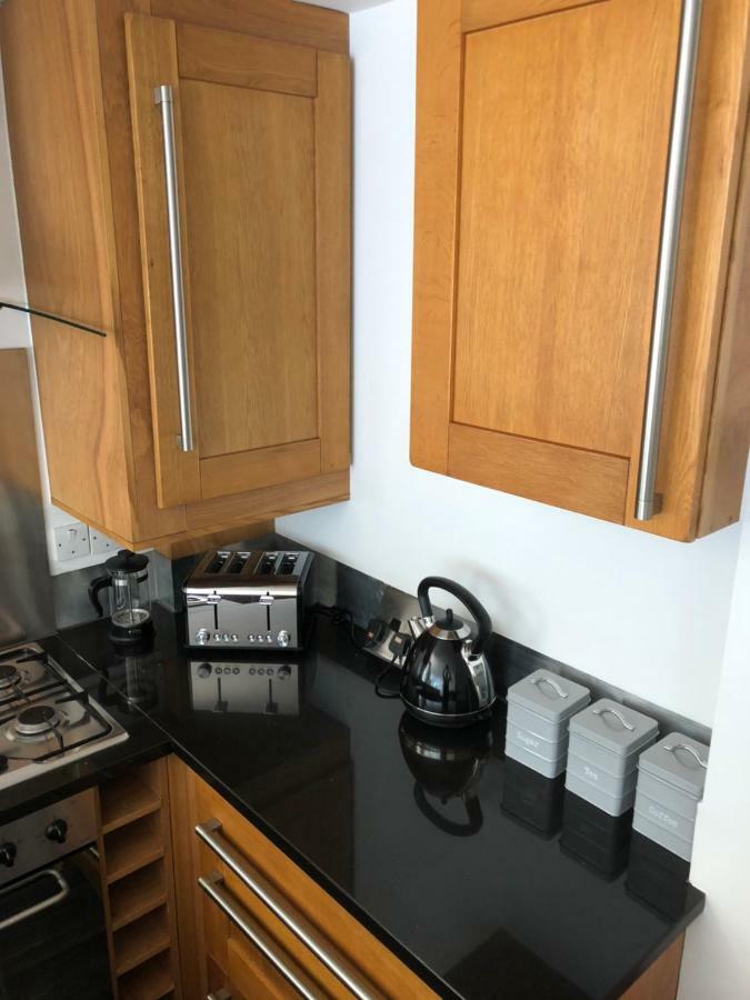 Bournemouth Hot Tub & Sauna Holiday Let Екстериор снимка