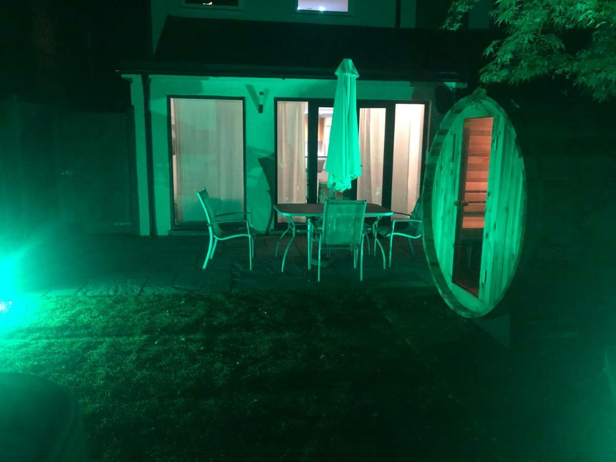 Bournemouth Hot Tub & Sauna Holiday Let Екстериор снимка